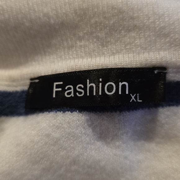 Blue & White Striped Knit Blouse Sweater Size XL - Picture 2 of 3